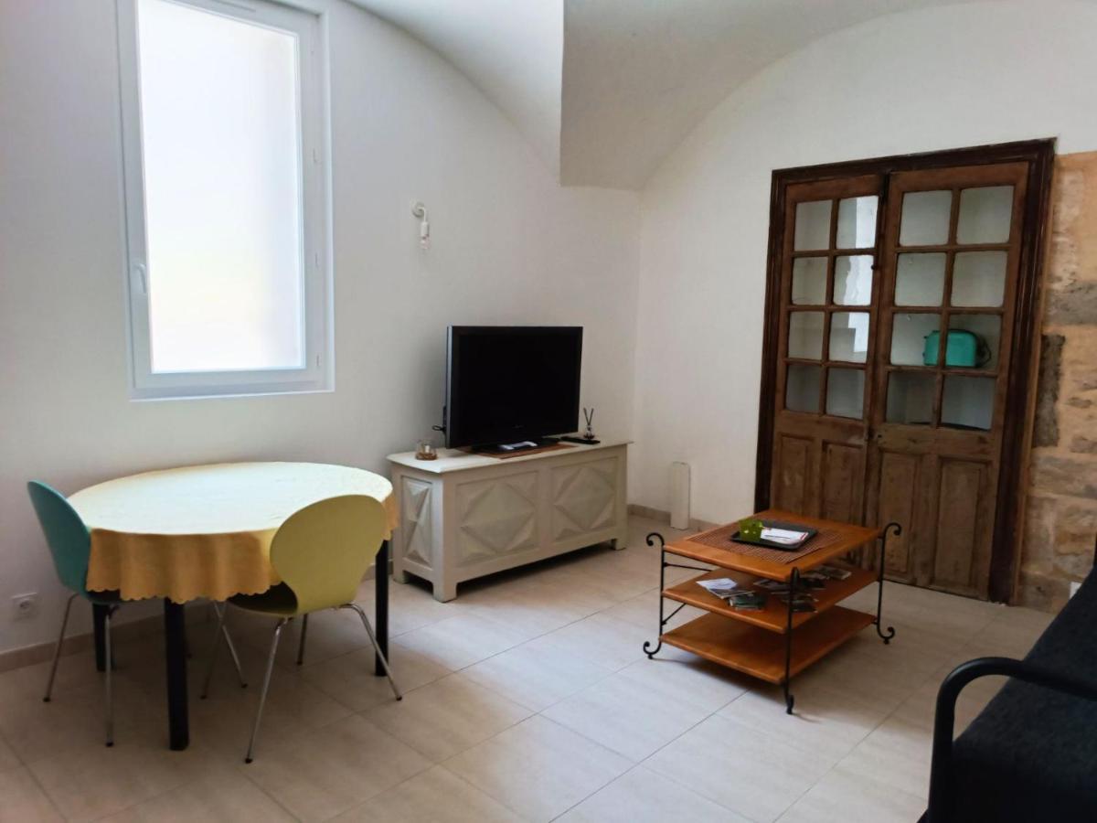 Dans Maison De Maitre, Appartement Independant. Montfrin Extérieur photo
