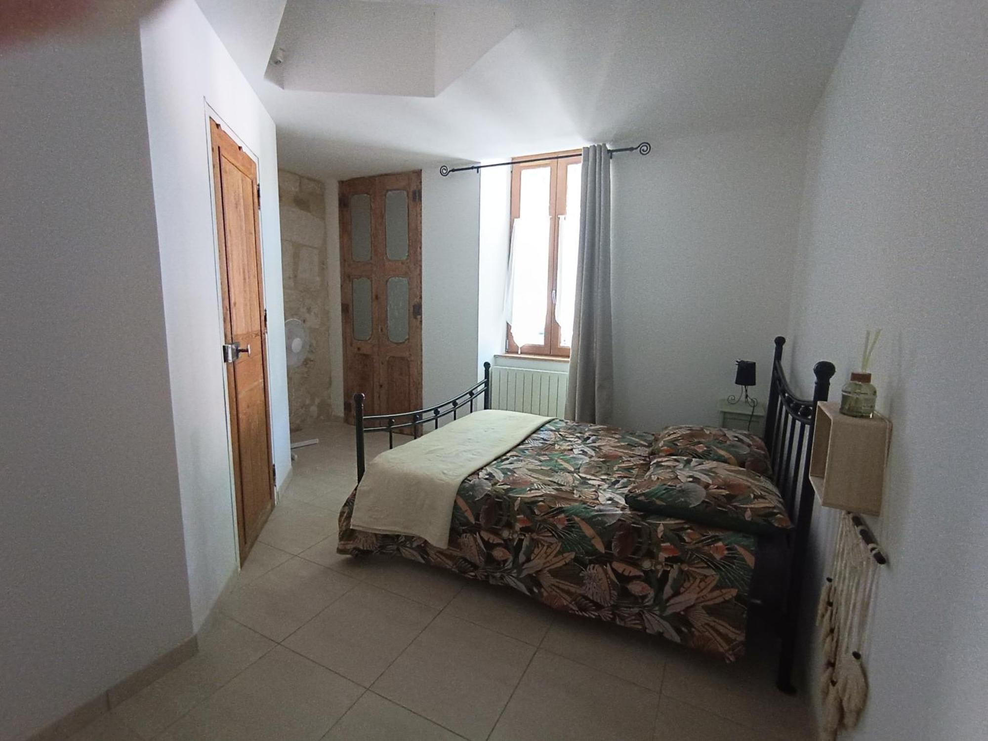 Dans Maison De Maitre, Appartement Independant. Montfrin Extérieur photo